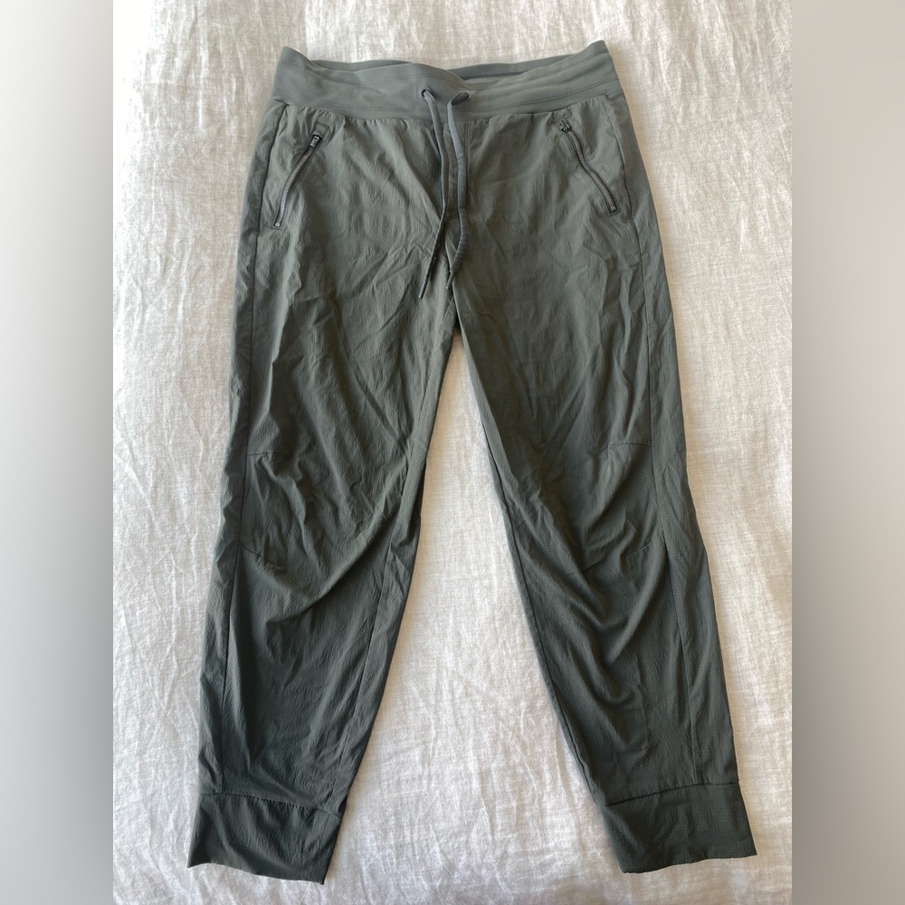 Athleta Trekkie North Jogger